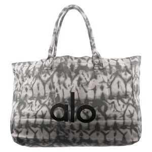 Alo Yoga Shopper Tote